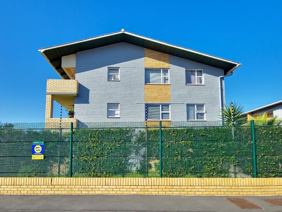 2 Bedroom Property for Sale in Bergvliet Western Cape